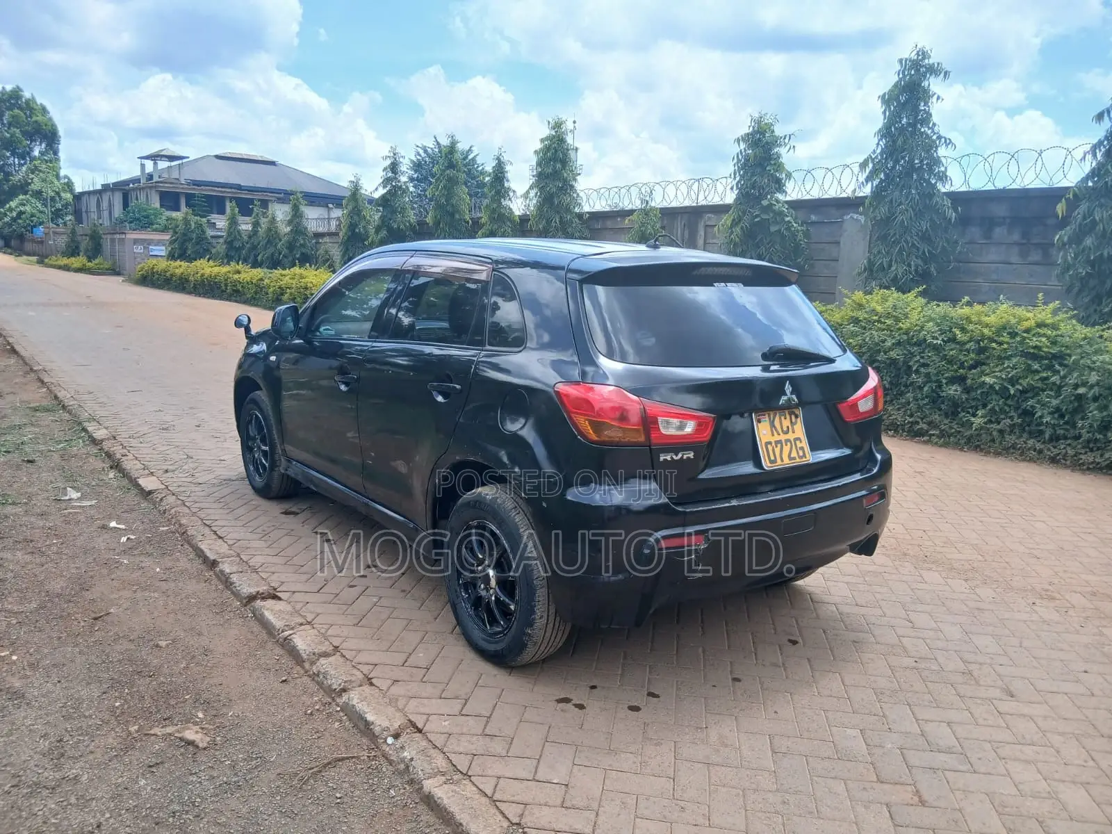 Mitsubishi RVR 2010 Black