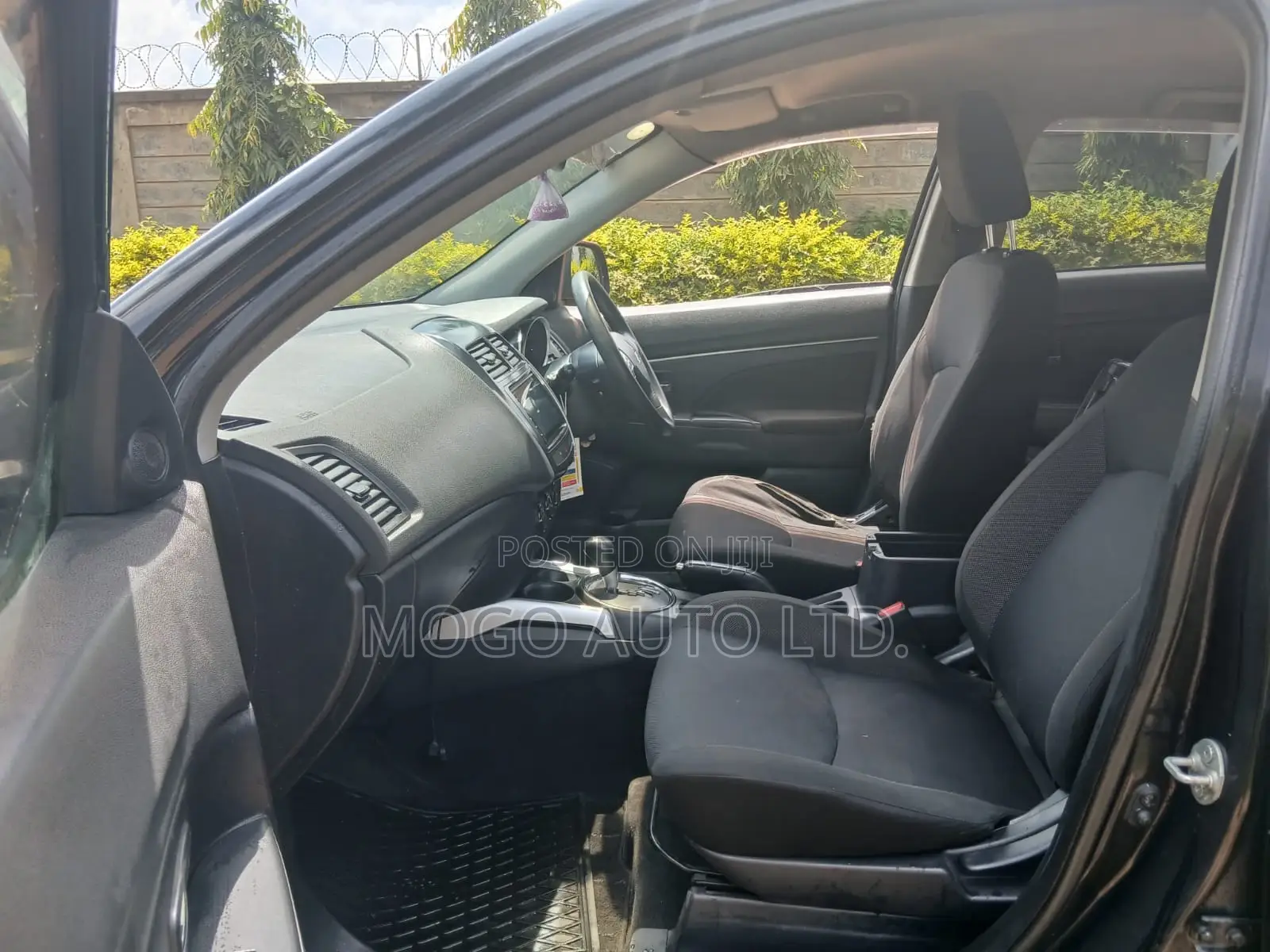 Mitsubishi RVR 2010 Black