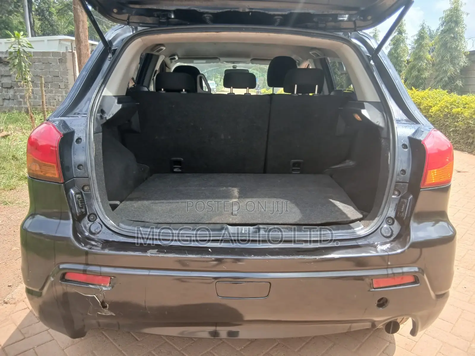 Mitsubishi RVR 2010 Black
