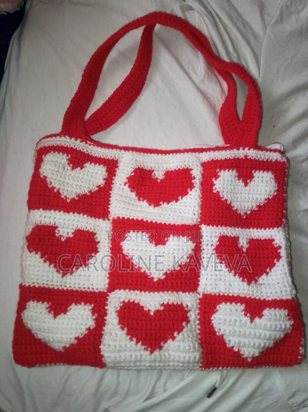 Hand Made Crotchet Tote Bag Red White Heart - thumbnail 2