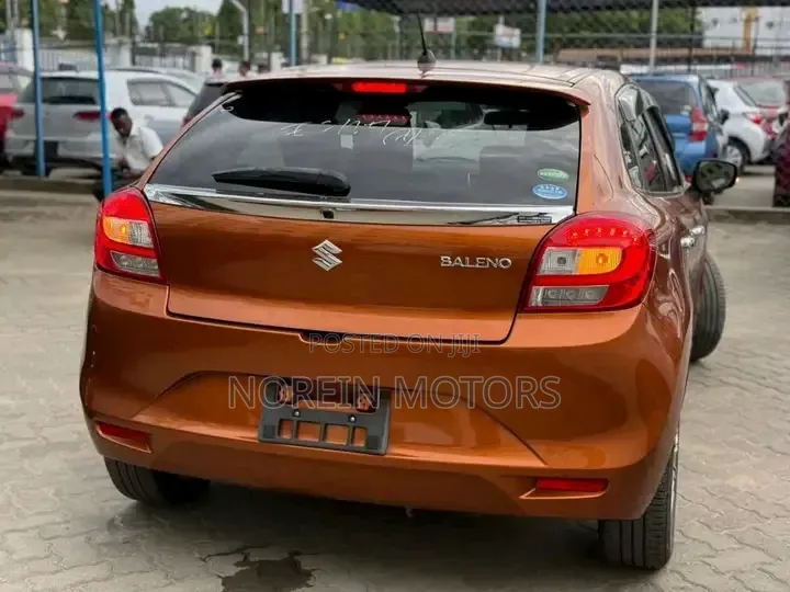 Suzuki Baleno 2018 Gold