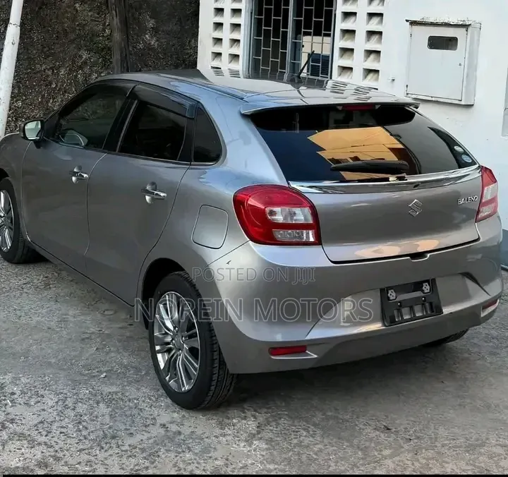 Suzuki Baleno 2018 Gray
