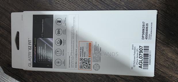 Spigen Tempered Glass Screen Protector Designed for Pixel 9a - thumbnail 3