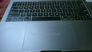 Laptop Apple MacBook Pro 2017 16GB Intel Core i5 SSD 256GB