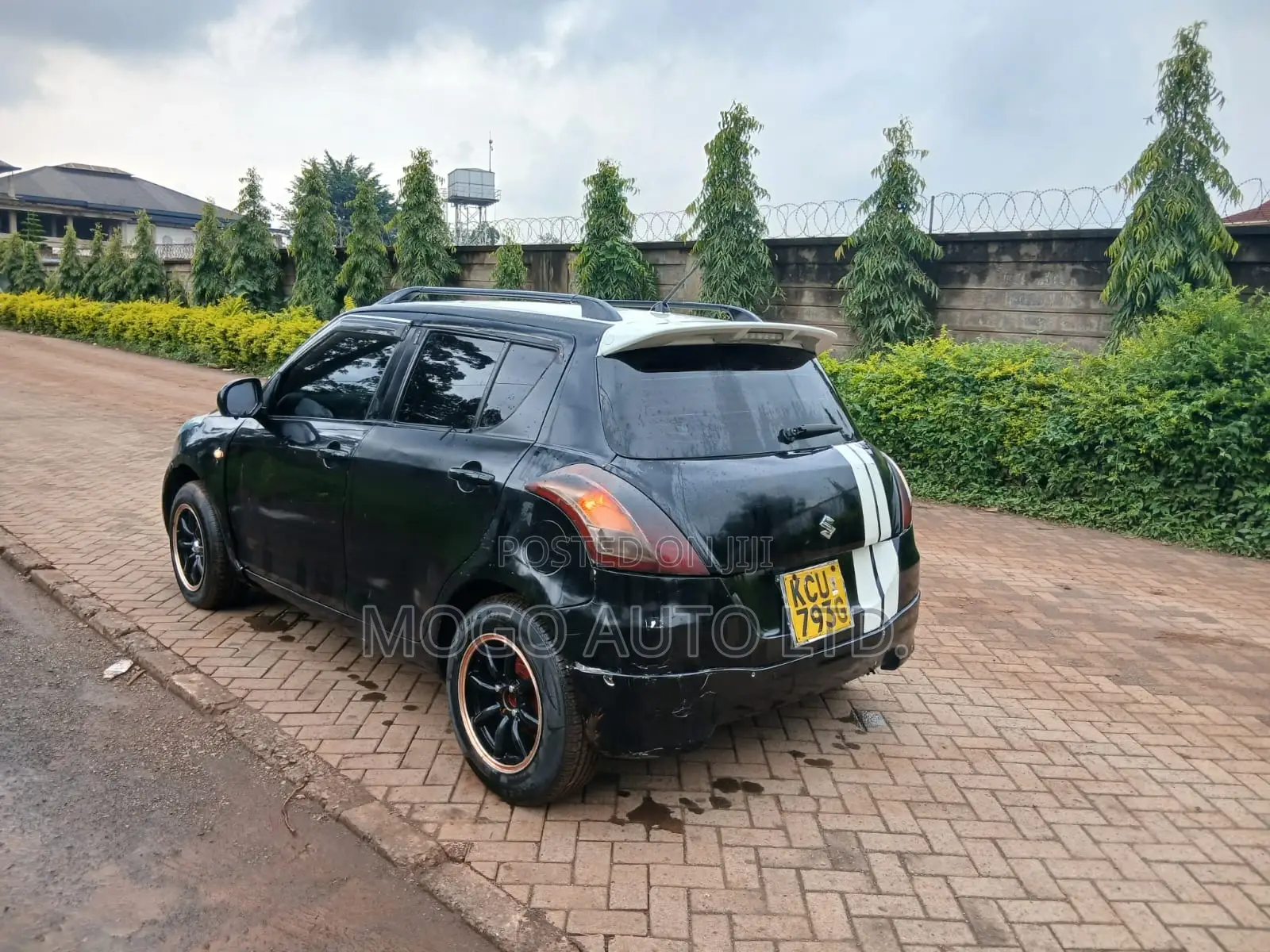 Suzuki Swift 2011 Black