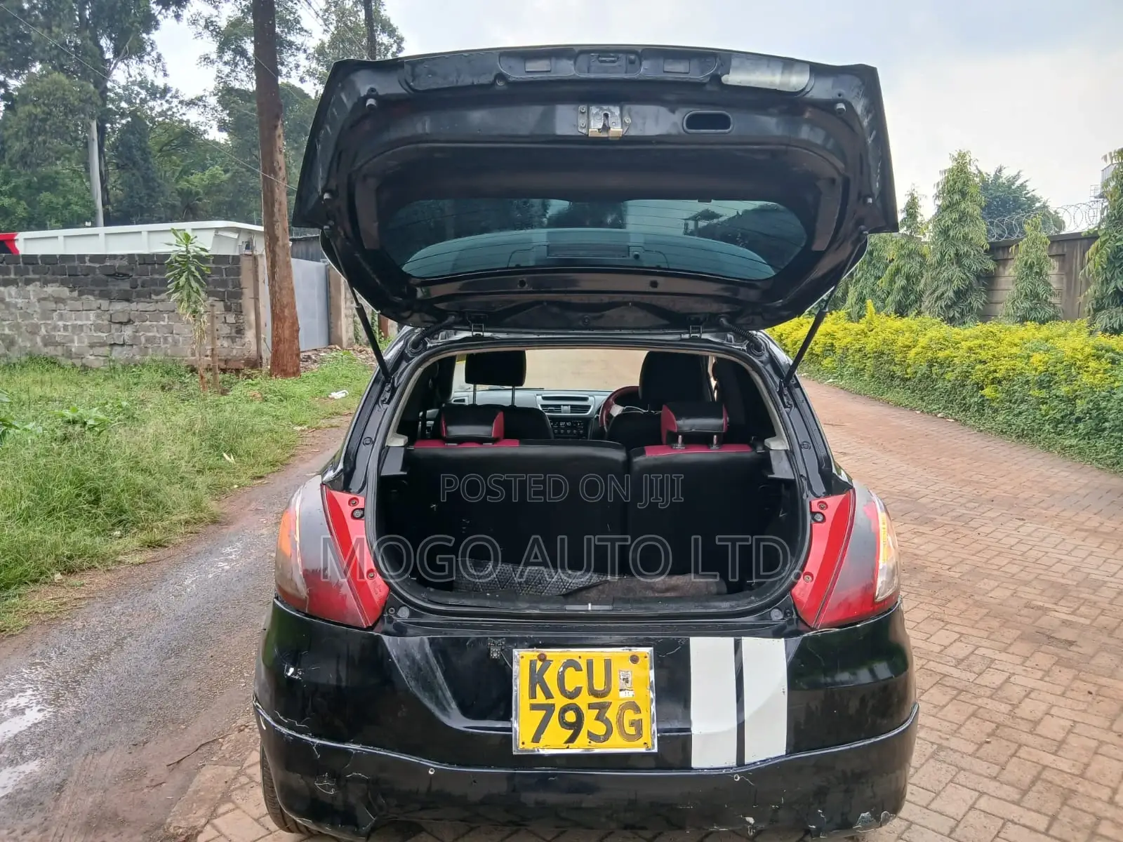 Suzuki Swift 2011 Black