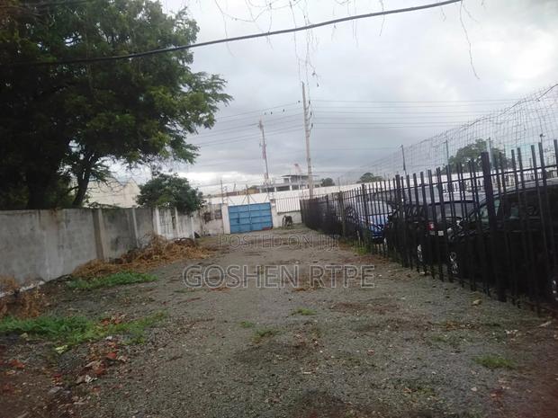 Prime Yard/Showroom at to Let at Mbaraki Mombasa City (Island) - thumbnail 7