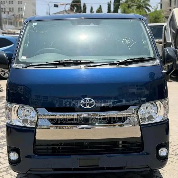 Toyota HiAce 2019 Blue - thumbnail 2