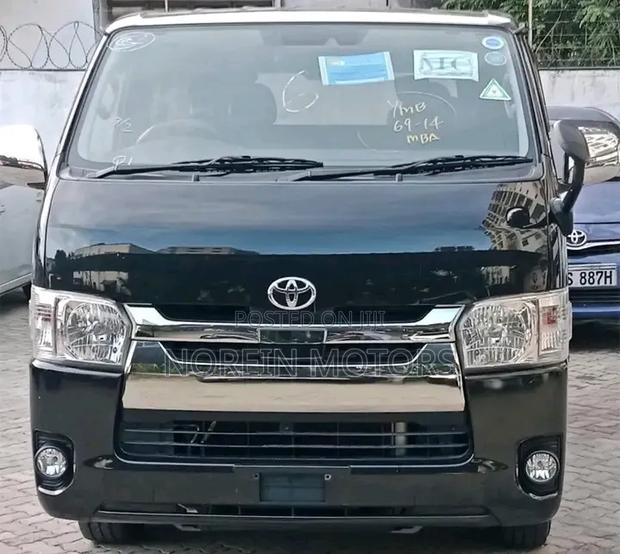 Toyota HiAce 2019 Black - thumbnail 2