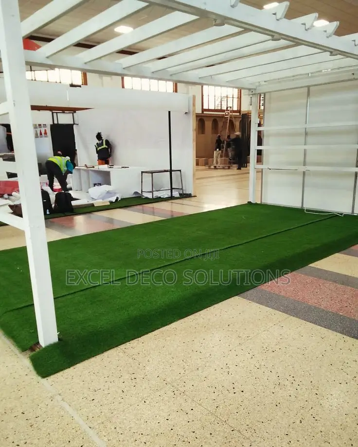 Grass Carpet With Durable Weather Resistant Finish