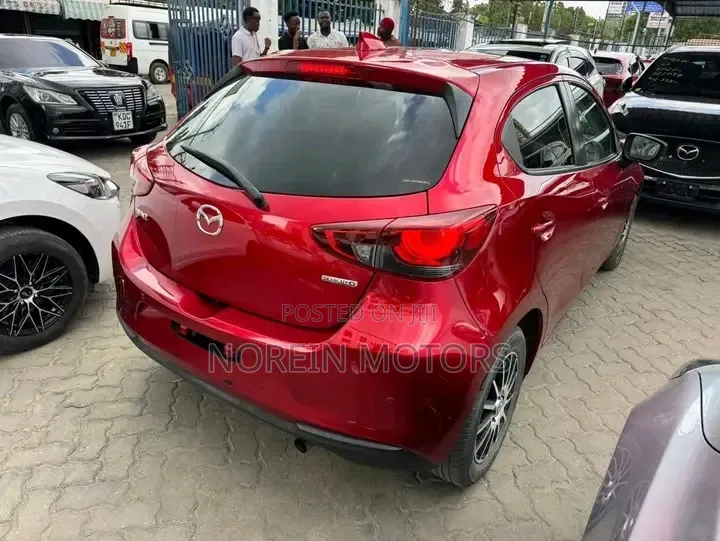 Mazda 2 2019 Red