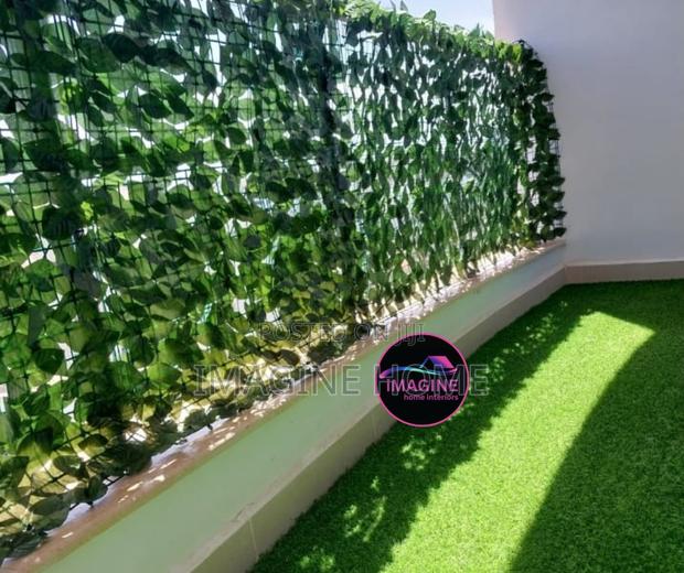 Simple Decor With Turf Grass Carpet