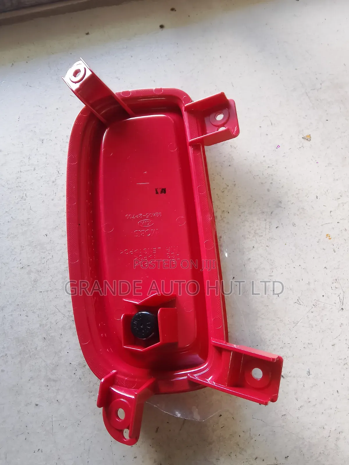 Rear Bumber Reflector Left Kia Sorento 2014 (Genuine)