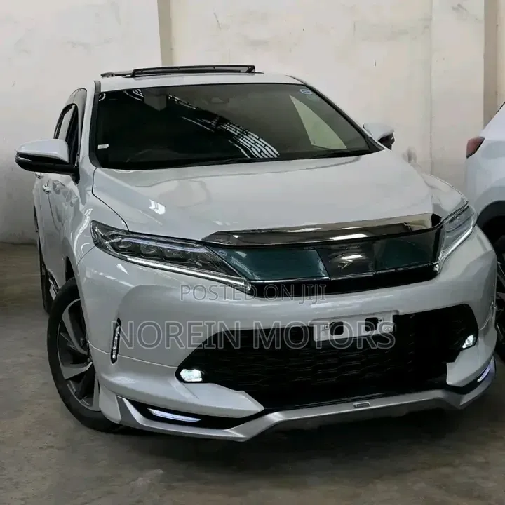 Toyota Harrier 2018 White