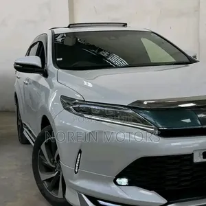 Toyota Harrier 2018 White