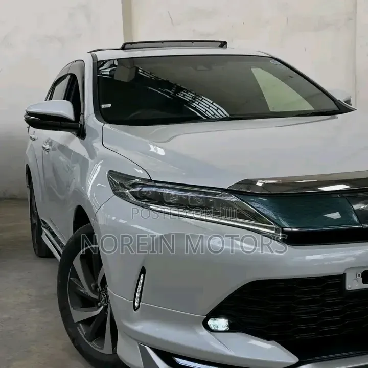 Toyota Harrier 2018 White