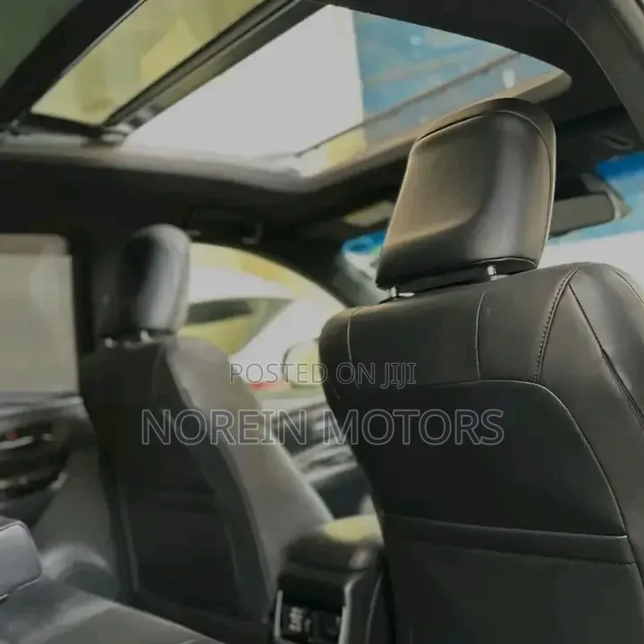 Toyota Harrier 2018 White