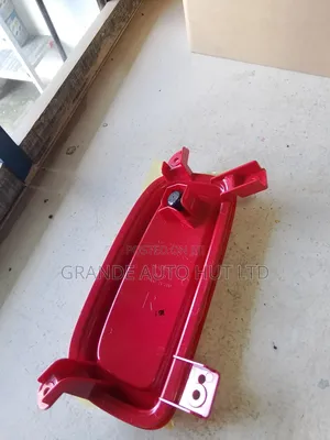 Right Hand Rear Bumber Reflector Kia Sorento 2014 (Genuine)