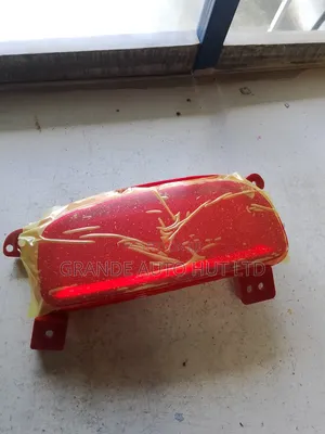 Right Hand Rear Bumber Reflector Kia Sorento 2014 (Genuine)