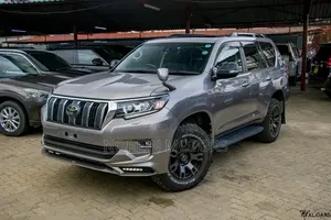 Toyota Land Cruiser Prado 2.8 2020 Gray