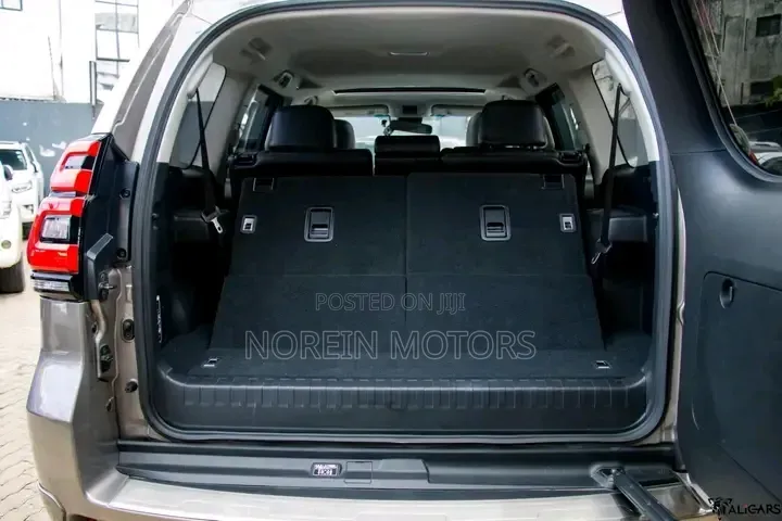 Toyota Land Cruiser Prado 2.8 2020 Gray