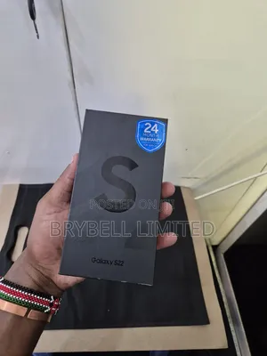 New Samsung Galaxy S22 5G 256 GB Black