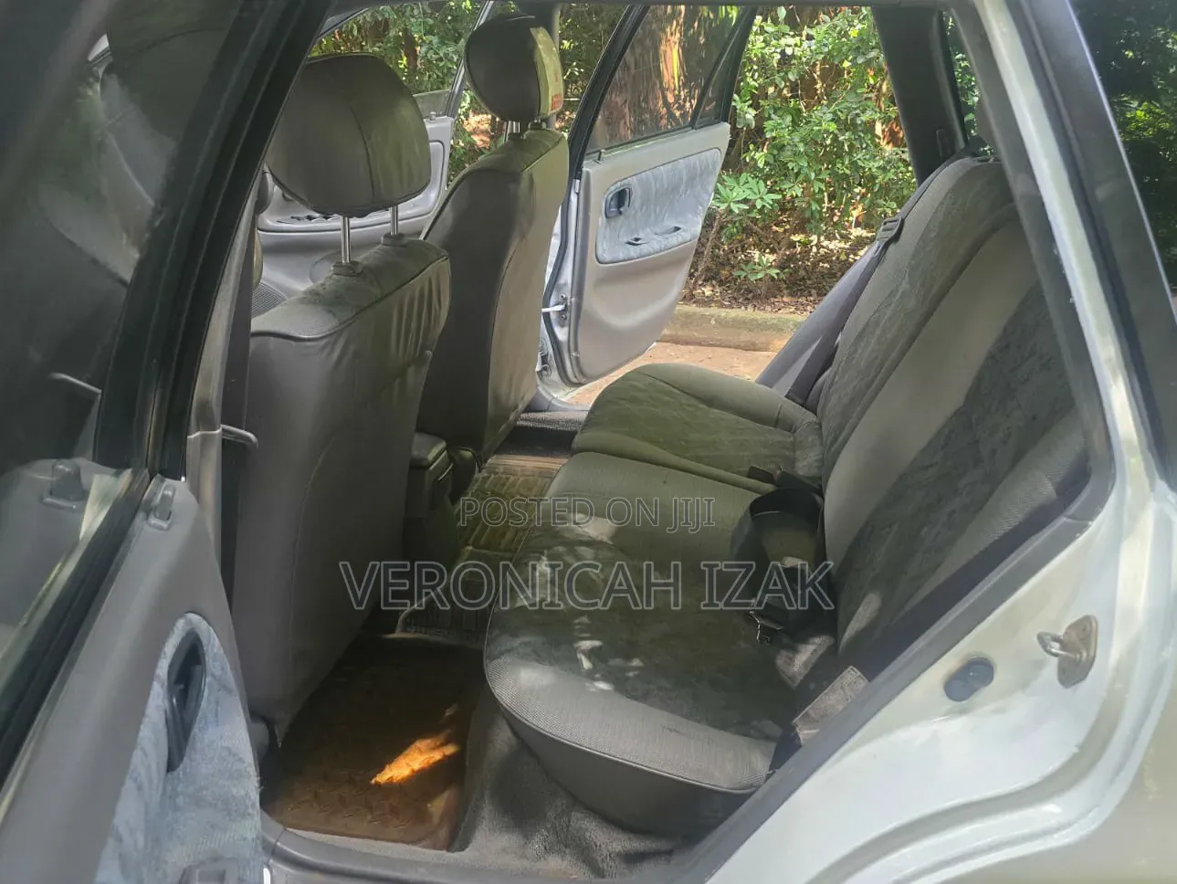 Toyota Corolla 1998 White