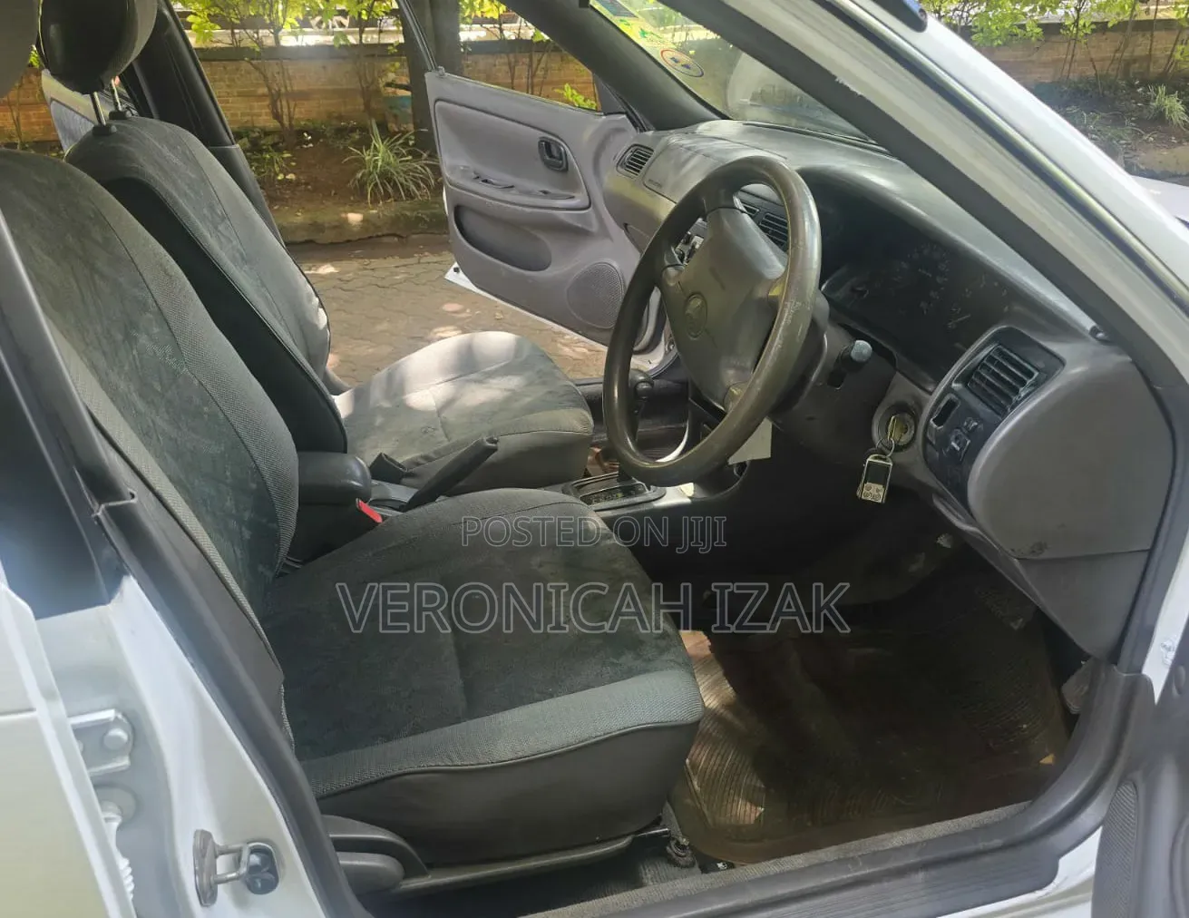 Toyota Corolla 1998 White