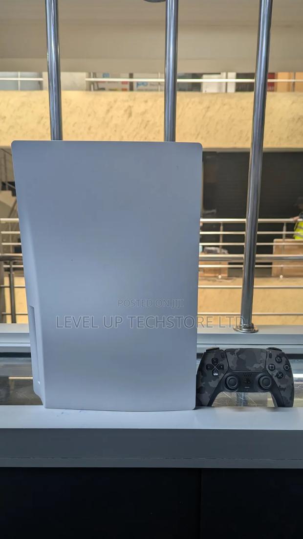 Playstation 5 Slim Standard Edition(Ex-Uk) With Controller - thumbnail 2