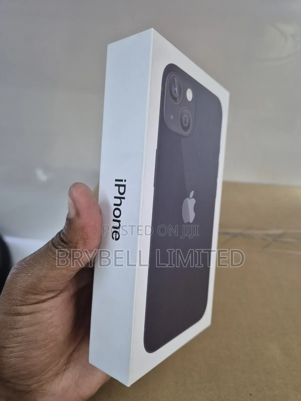 New Apple iPhone 13 256 GB Black