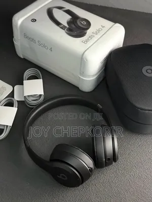 Beats Solo 4 (Wireless on-Ear Headphones)