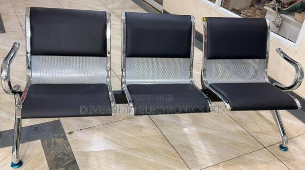 *3-Link Padded Metallic Office Waiting Bench
