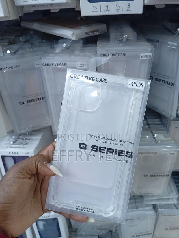 iPhone 14 Plus Resilient Lightweight, High-Quality Cover - thumbnail 2