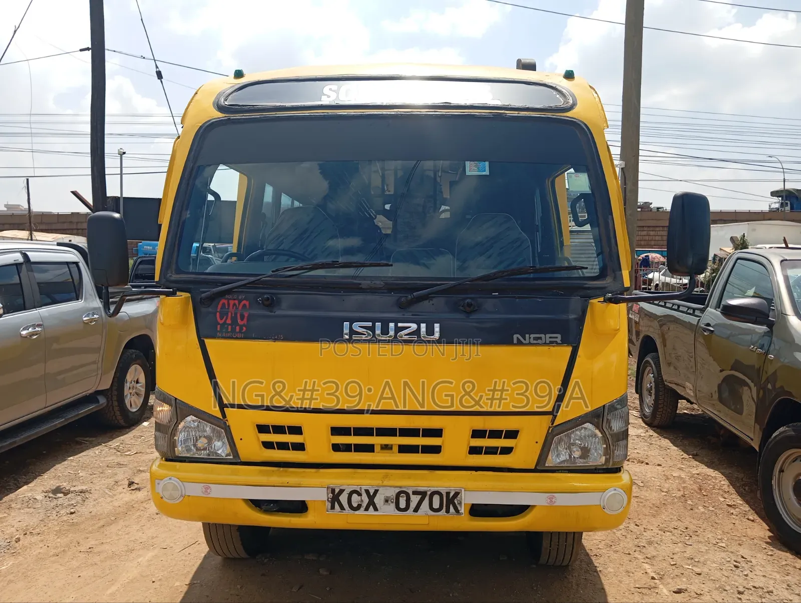 Isuzu NQR 2018 Yellow