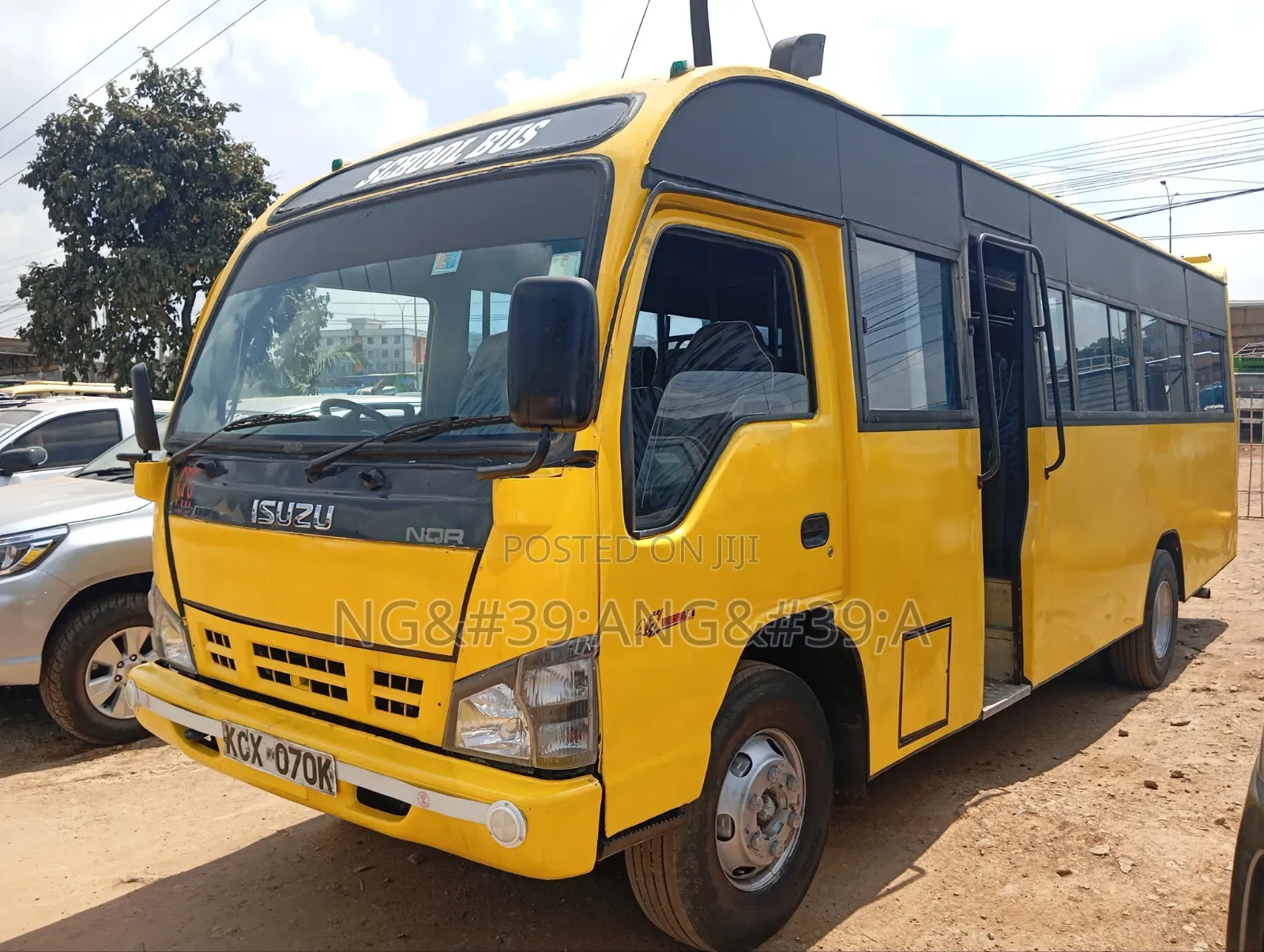 Isuzu NQR 2018 Yellow