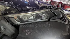 Honda Freed Nosecut Gb7