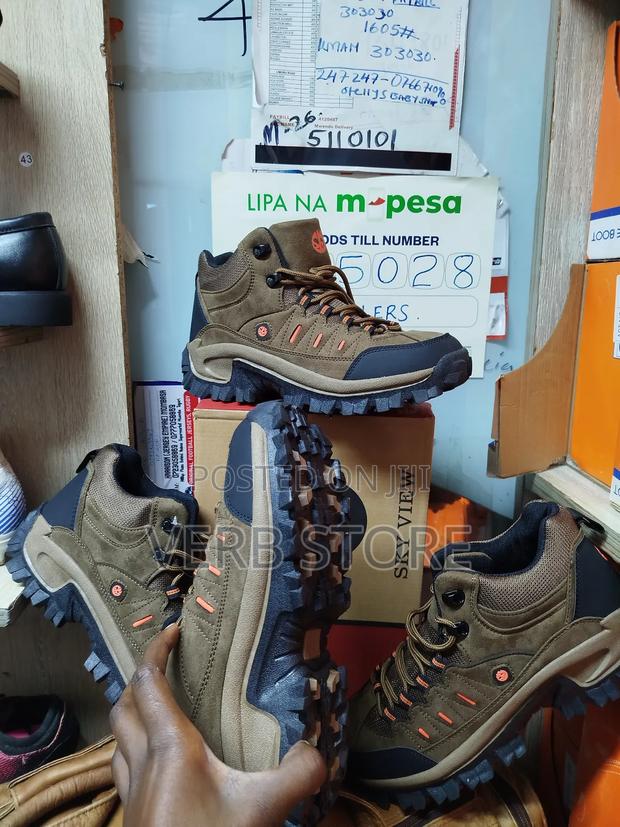 Light Weight Skyview Hiking Boot - main view