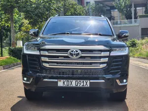 Toyota Land Cruiser Prado 2017 Black