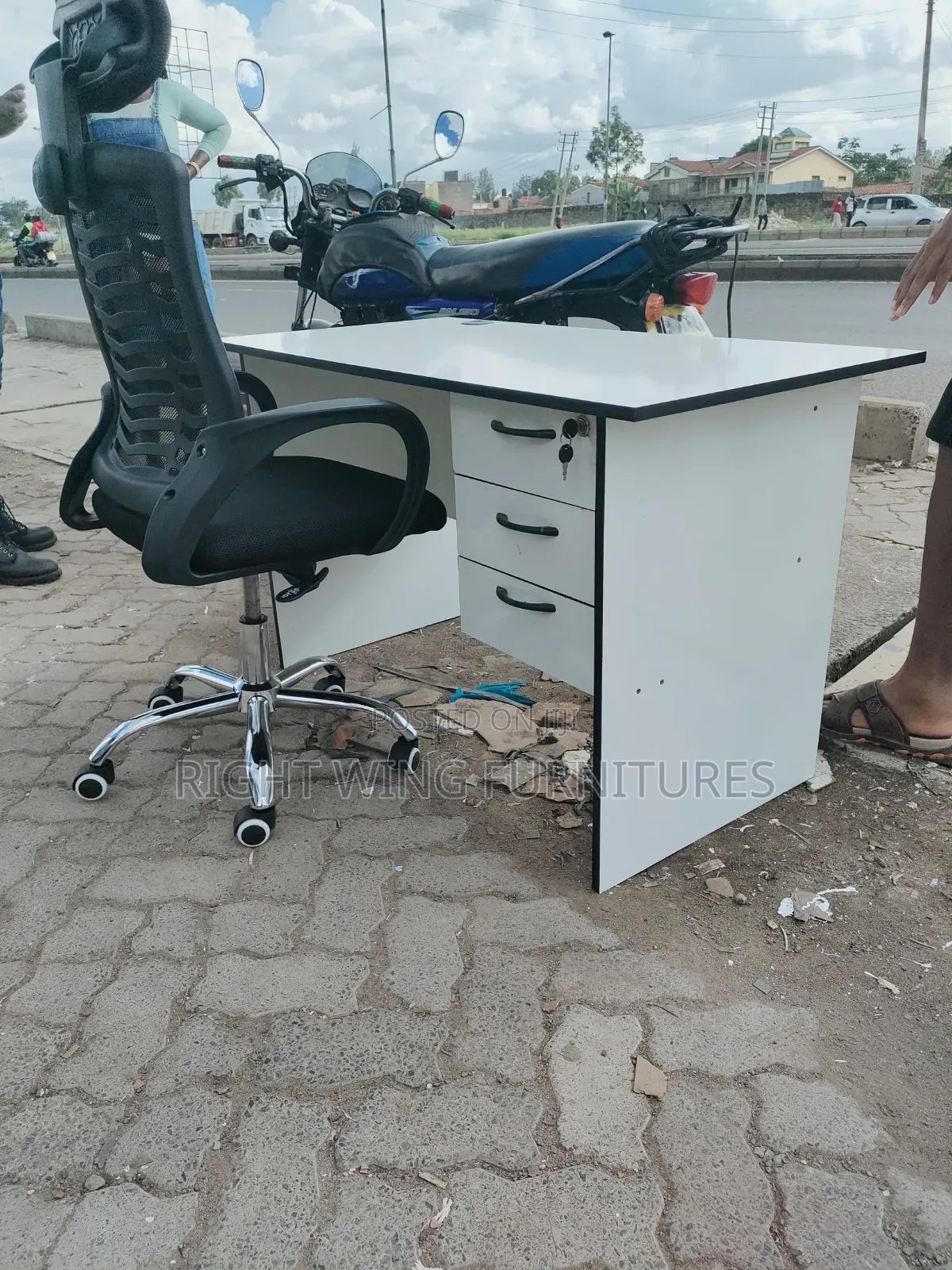 Office White Desk +High Back Chair