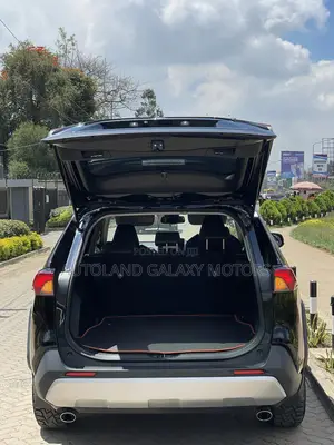 Toyota RAV4 Adventure 2019 Black