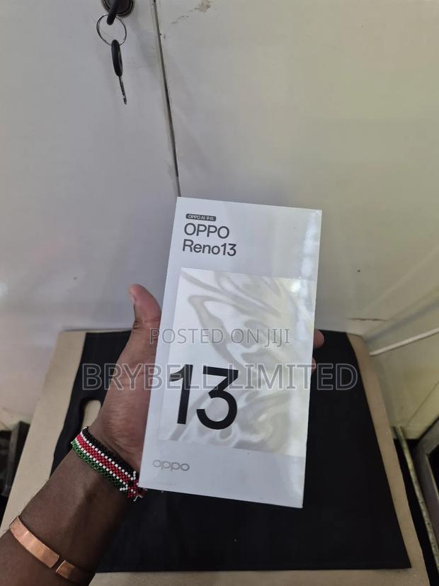 New Oppo Reno13 256 GB White - thumbnail 2