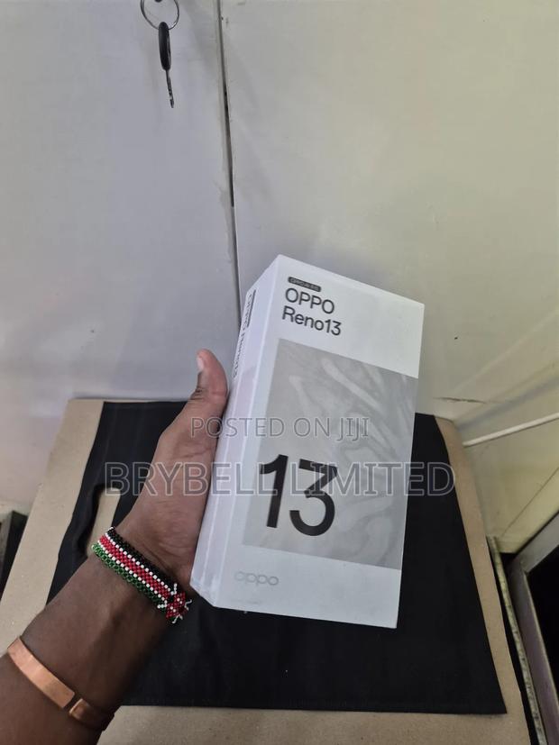 New Oppo Reno13 256 GB White - thumbnail 3
