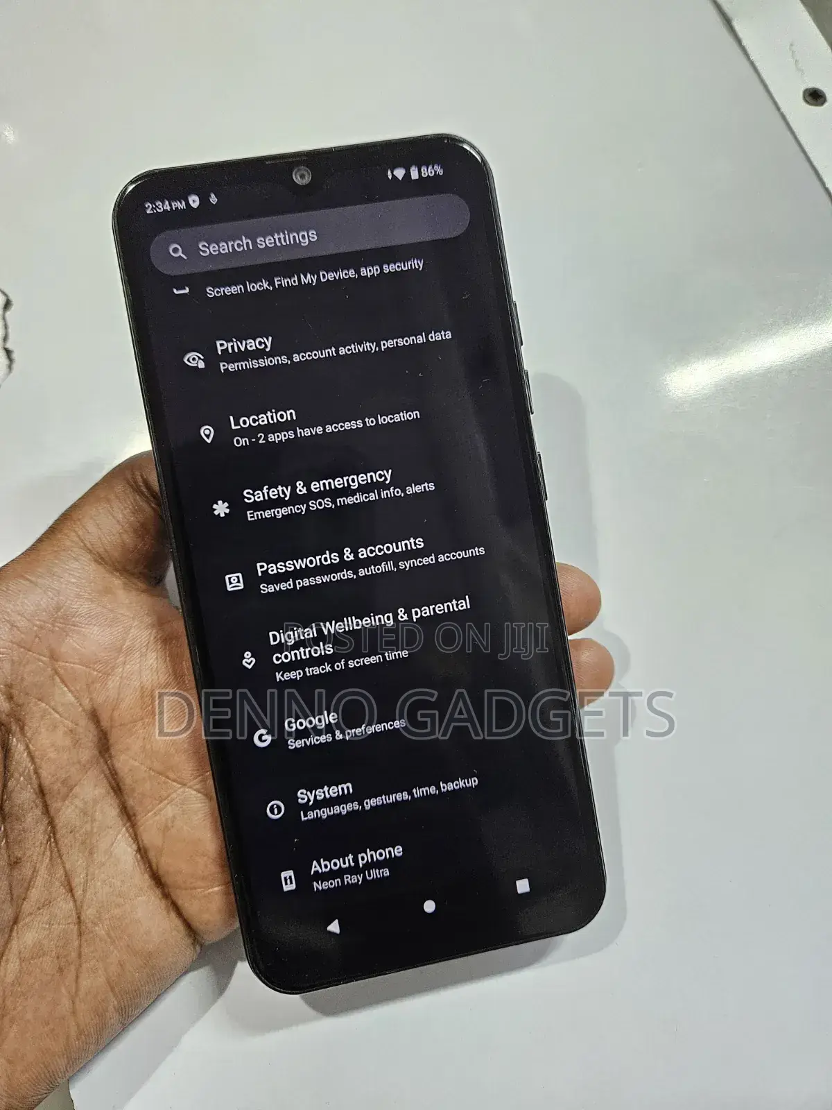 Neon Ultra 32 GB Black