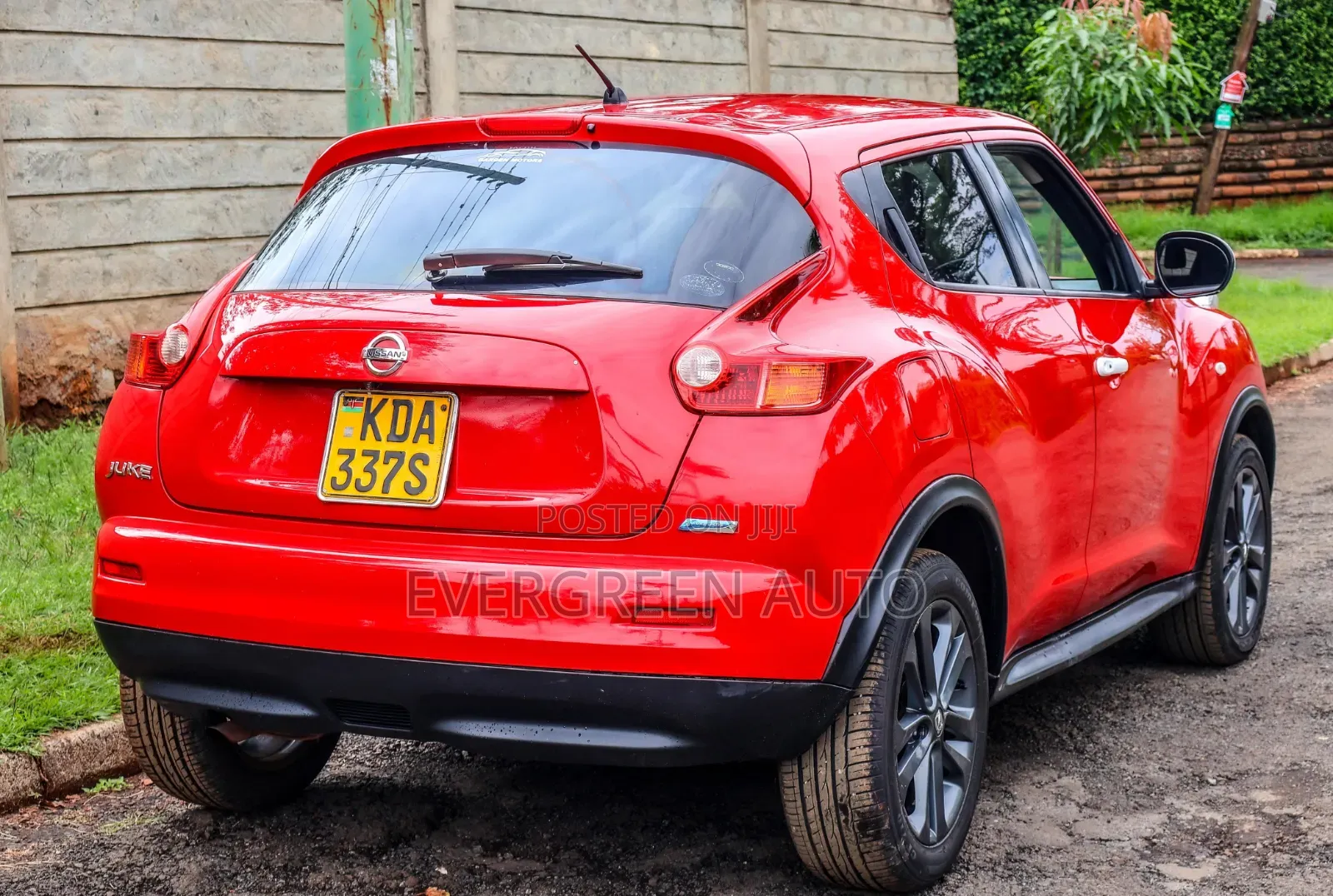 Nissan Juke 2013 Red