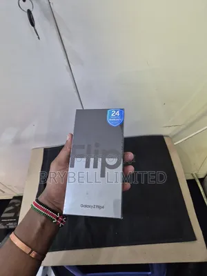 New Samsung Galaxy Z Flip4 256 GB Purple