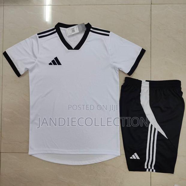 Football Kits on Sale - thumbnail 2