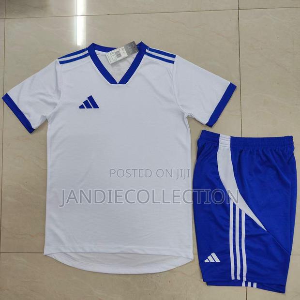 Football Kits on Sale - thumbnail 4