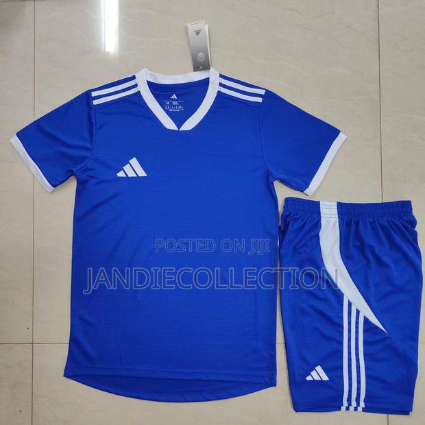 Football Kits on Sale - thumbnail 6