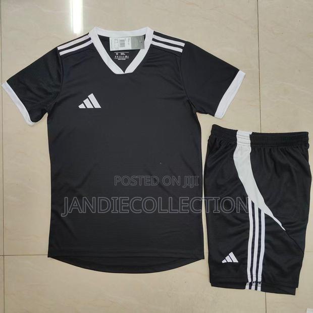 Football Kits on Sale - thumbnail 9