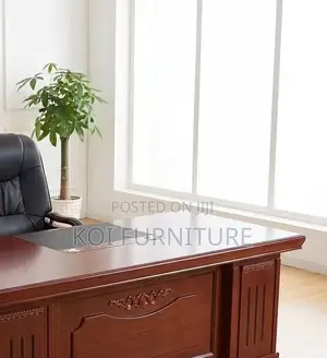 Office Desk; 1.8 Meters Executive Mahogay Desk